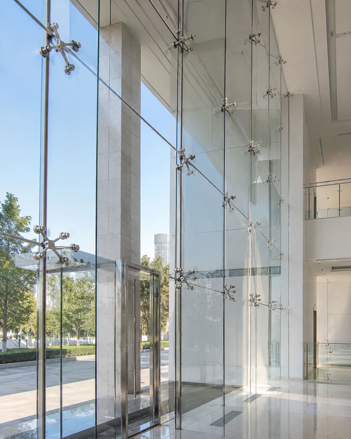 Spider Glazing vs Structural Glazing: Which Facade Suits Your Project?